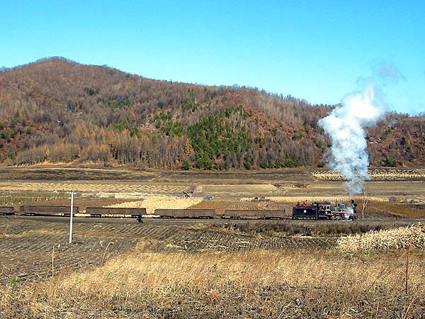 Climbing out of Tuoyaozi  (21043)